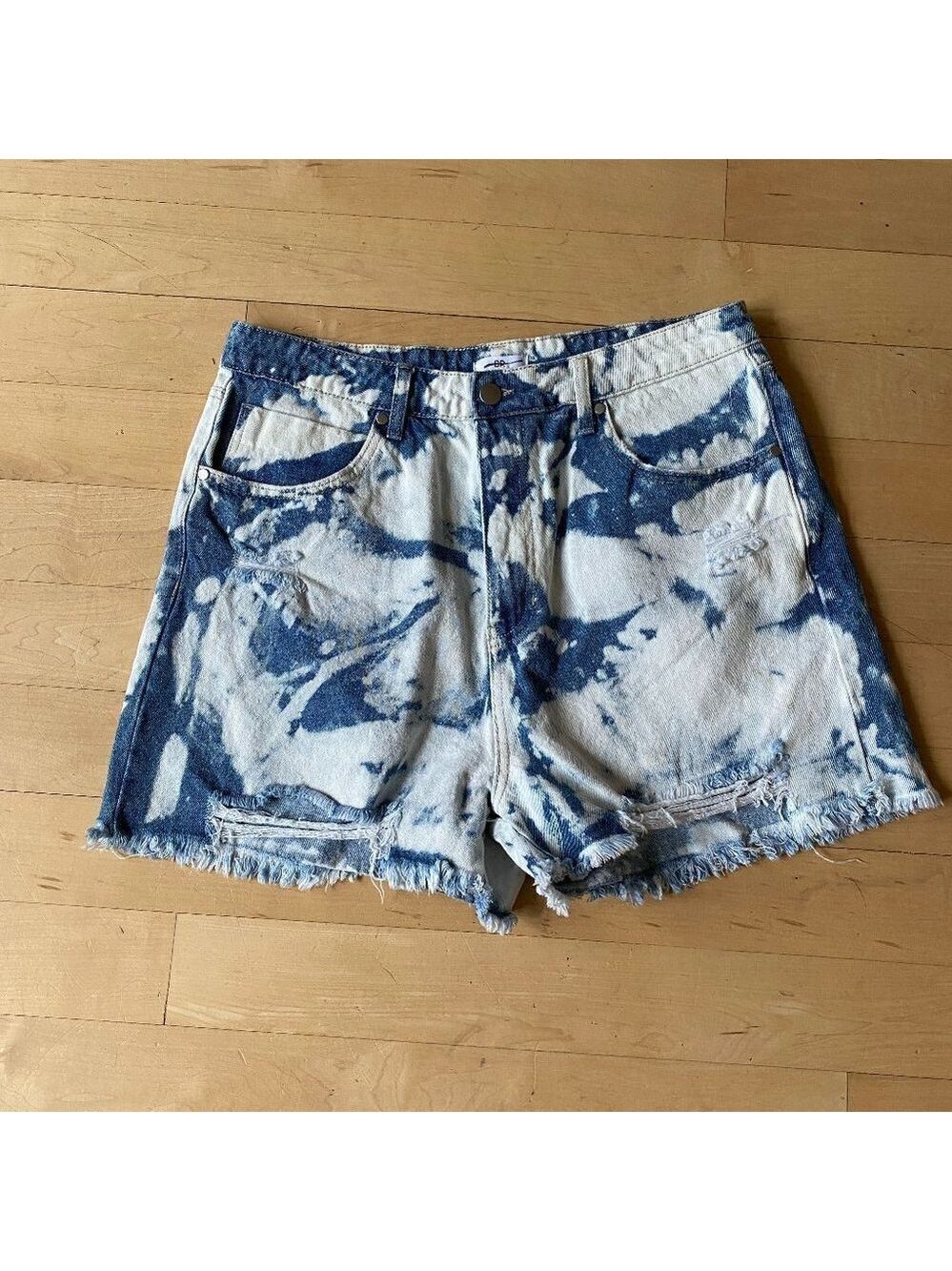 BP Bnwot Womens Cut Off Bleach Washed Jean Shorts Sz 33 Distressed